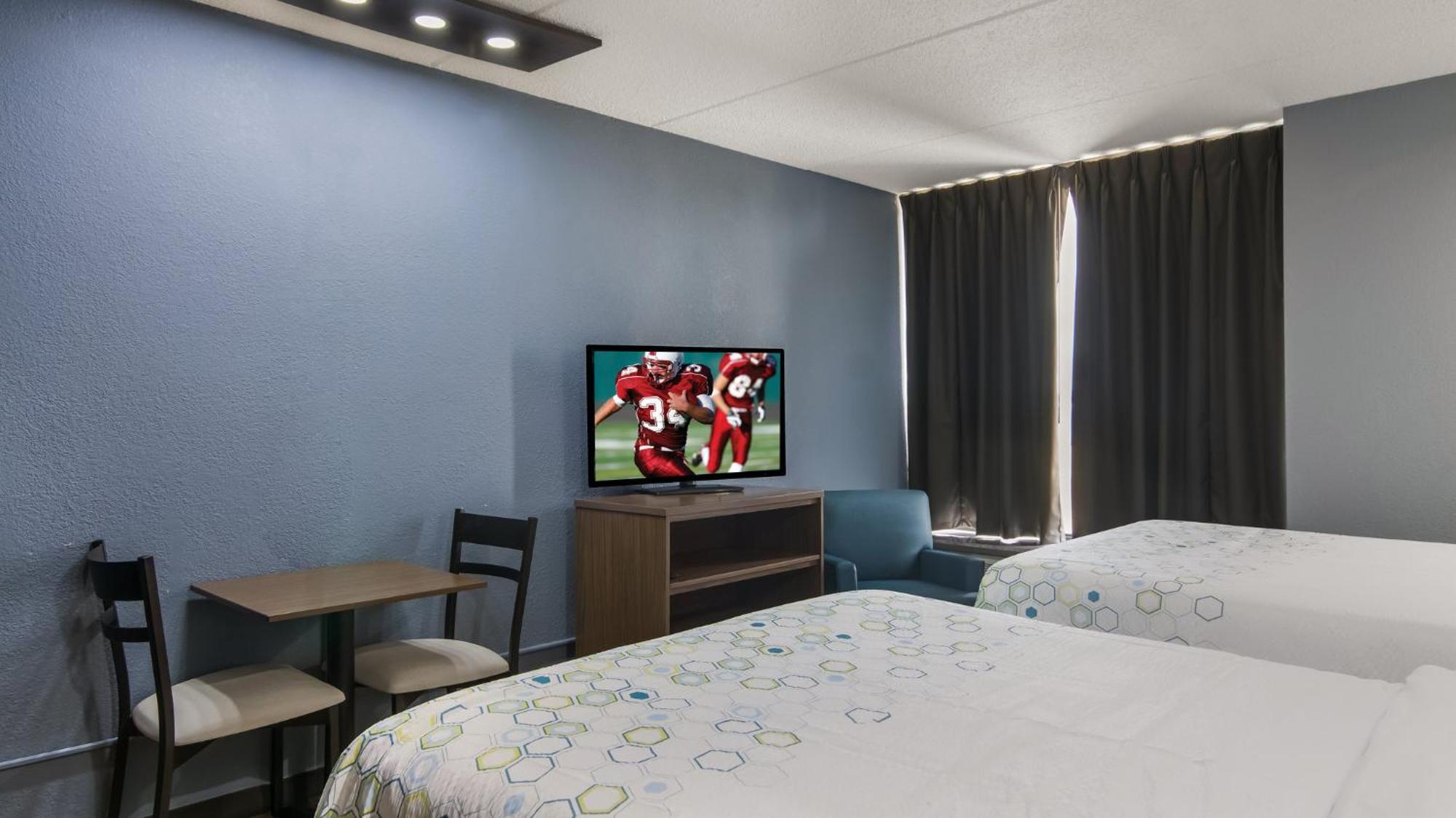 Hometowne Studios By Red Roof And Conference Center Chicago - N Aurora Naperville North Aurora Экстерьер фото